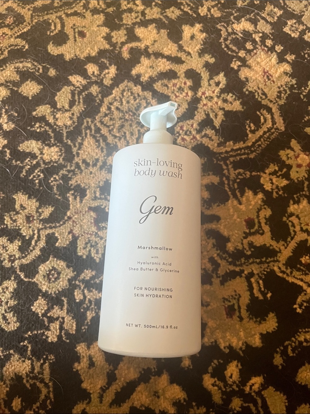Marshmallow Skin-Loving Body Wash — White